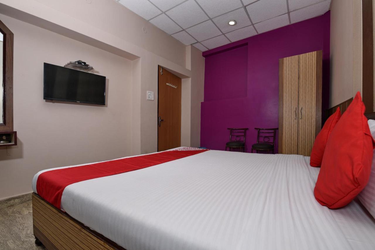Oyo 3519 Hotel Garden Inn Benares Buitenkant foto