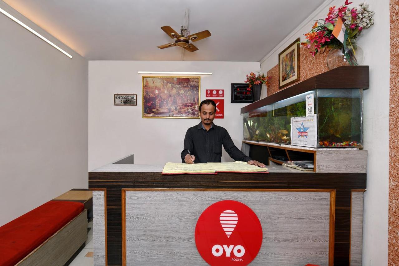 Oyo 3519 Hotel Garden Inn Benares Buitenkant foto